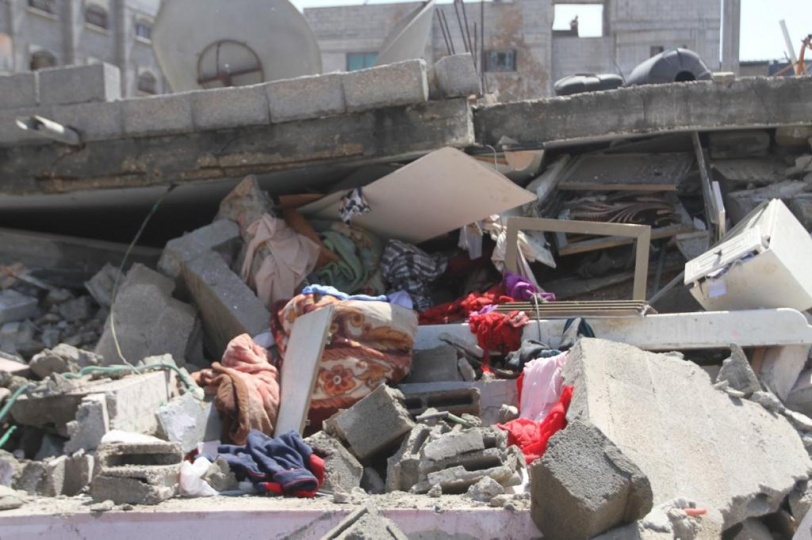 4 شهداء في استهداف سيارة شمال غزة وقصف منزل في بيت حانون 