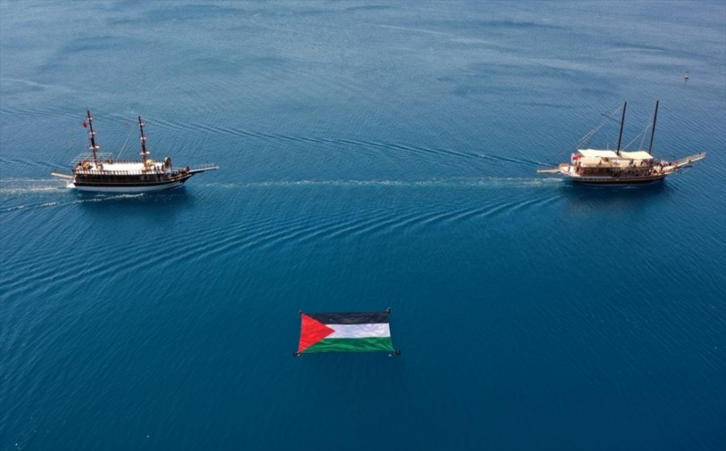 تركيا.. مسيرة قوارب  لإحياء ذكرى "مافي مرمرة" ودعم فلسطين (صور)