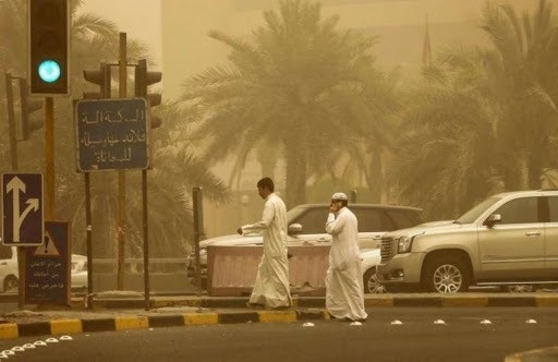 الكويت تُسجل أعلى درجة حرارة على وجه الأرض (صور)