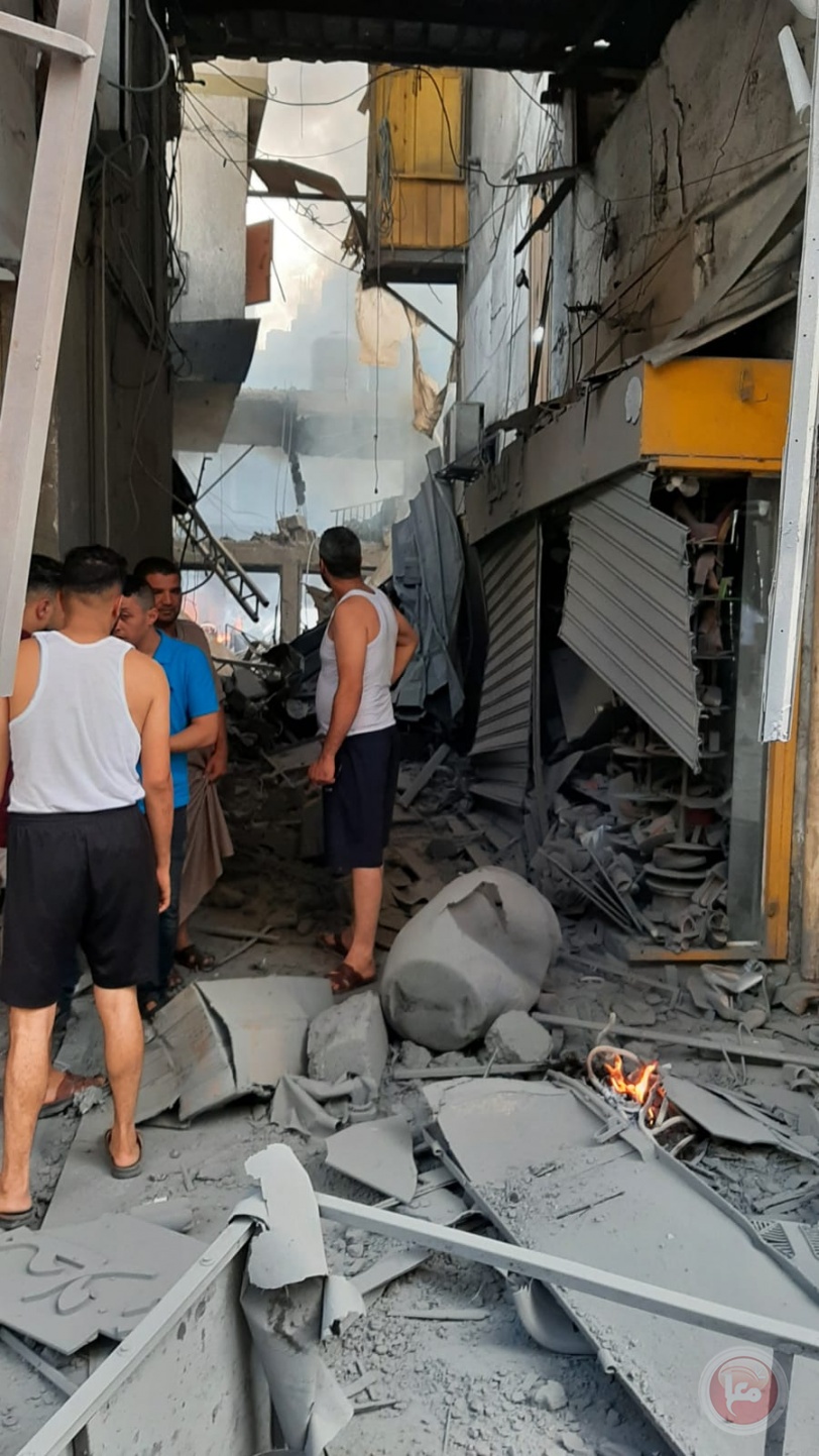 قتيل وعشر اصابات بانفجار محل توزيع غاز بسوق الزاوية بغزة