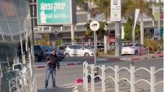 إصابة المنفذ- مقتل 4 إسرائيليين في عملية طعن ببئر السبع (صور)