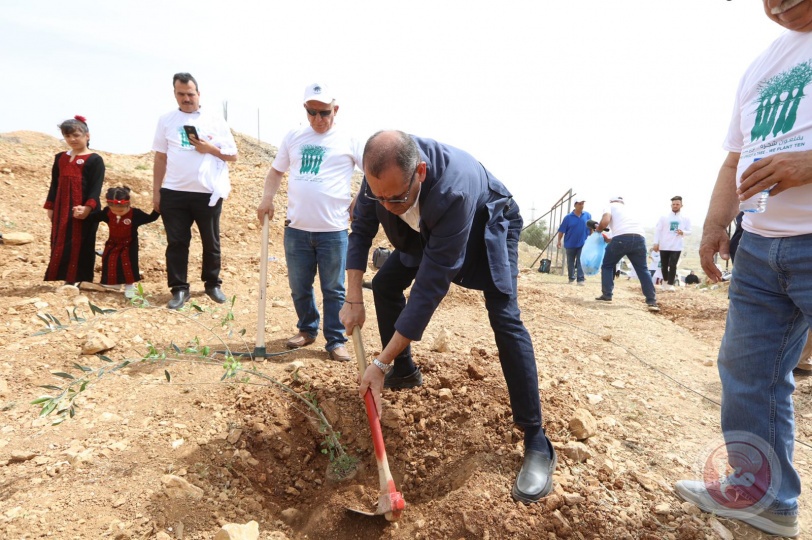 "أصدقاء العربية لحماية الطبيعة" يُهدُون الشهيدة شيرين أبو عاقلة 4 آلاف شجرة