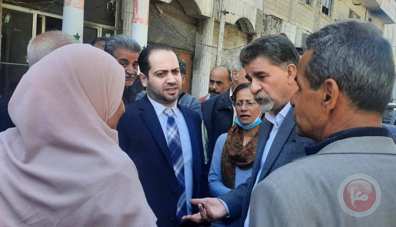 برفقة سفيرنا.. محافظ دمشق يتجول بمخيم اليرموك (صور)