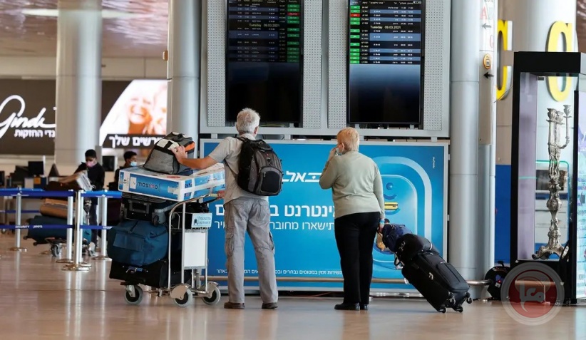 Poll: A third of Jews are considering emigrating from Israel