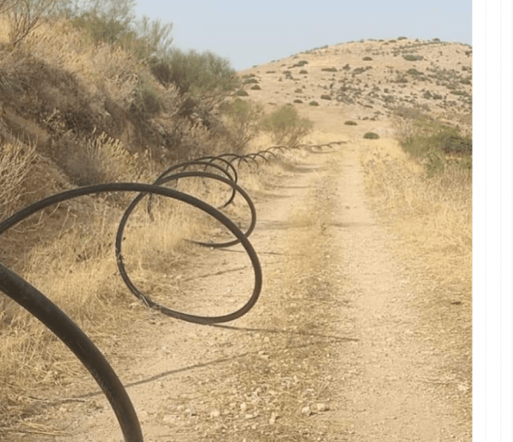 بهدف الاستيلاء- مستوطنون يمدّدون خطوط مياه في الأغوار
