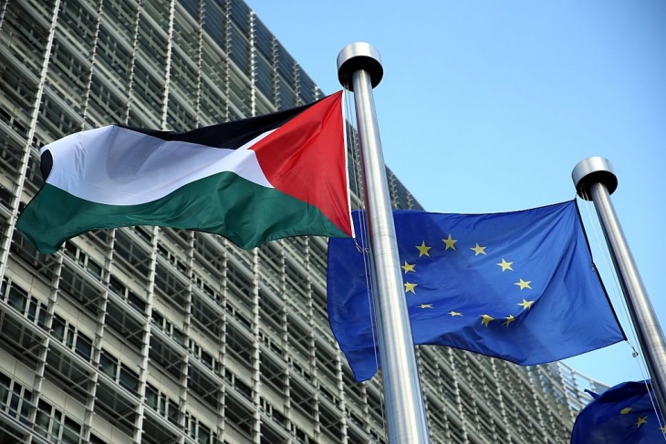 The European Union calls for an investigation into Israel's use of lethal force against Palestinian civilians