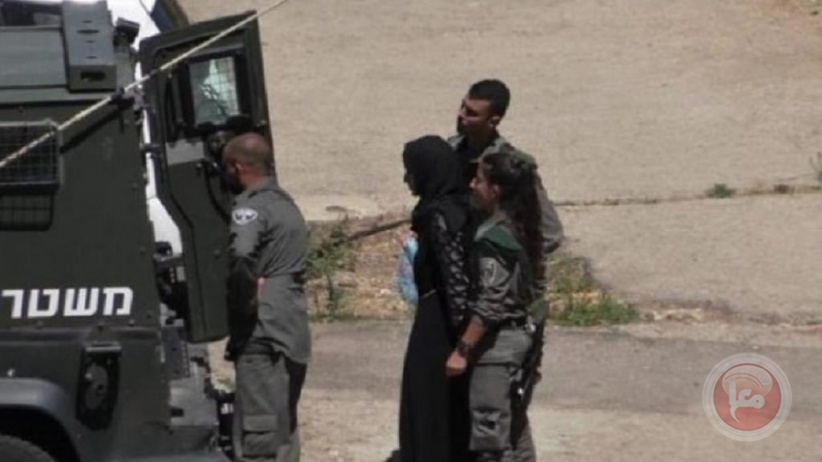 The occupation arrests the parents of a detained Jerusalemite child from Al-Tur