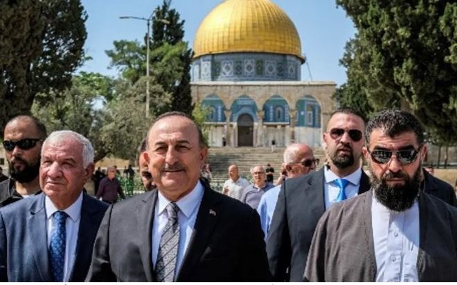 Turkish Foreign Minister visits Al-Aqsa Mosque