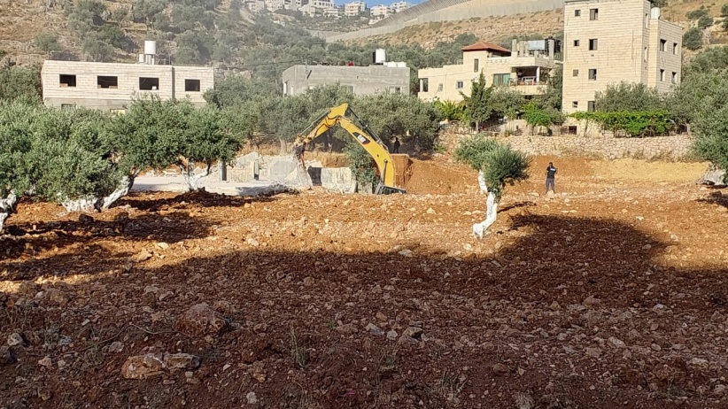 The occupation demolishes 4 apartments in Bir Aouneh, west of Bethlehem
