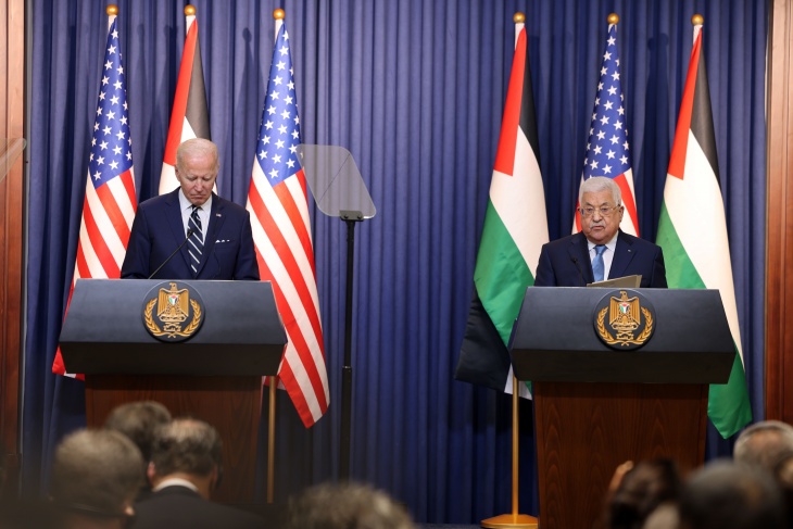 Coverage of the press conference between President Abbas and his American counterpart