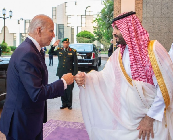 Bin Salman receives Biden in Jeddah