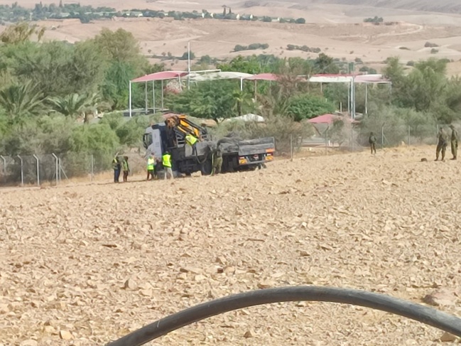 Destroys a water line - the occupation uproots 144 palm and citrus seedlings north of Jericho