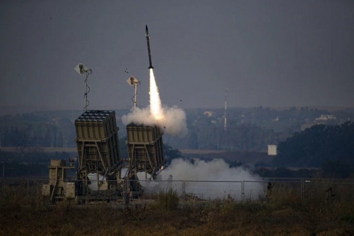What is behind Israel's reluctance to provide Ukraine with the Iron Dome?