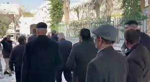 The occupation prevents the Jordanian ambassador from entering Al-Aqsa