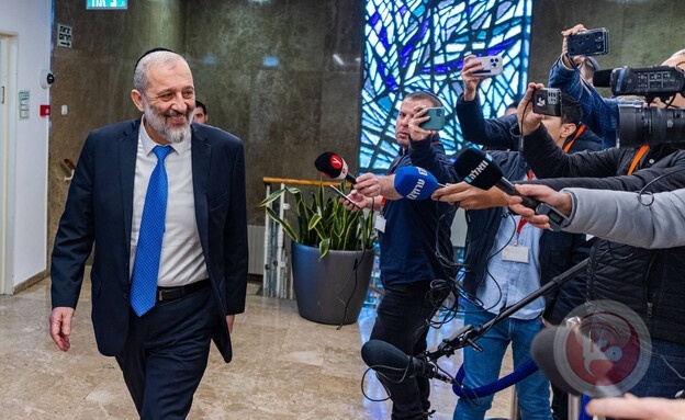 In violation of the Supreme Court's decision: Deri intends to attend the government session