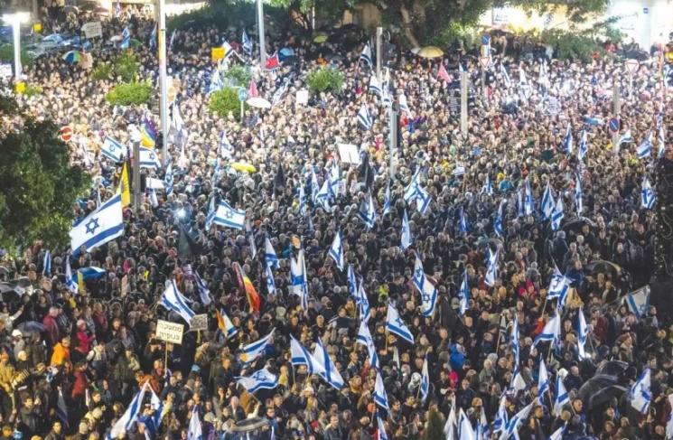 Renewed demonstrations against the Netanyahu government in Tel Aviv
