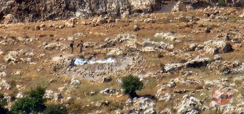 Settlers erect tents on the lands of Derblot, west of Salfit