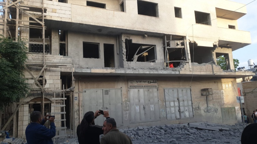 The occupation blows up the house of the prisoner, Islam Farroukh, in Ramallah
