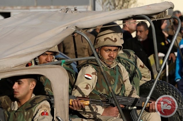 وزير الدفاع المصري يتفقد قوات الجيش بسيناء