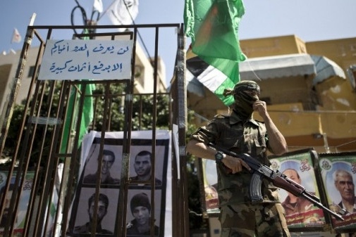 إسرائيل تطلب تدخل مصر لإنجاز صفقة تبادل أسرى مع حماس