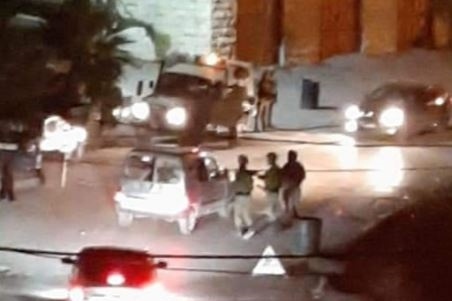 4 young men were injured by live bullets during the Beit Ummar clashes