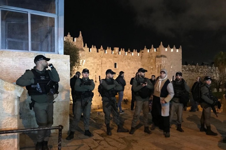 Occupation police arrest two boys from Old Jerusalem